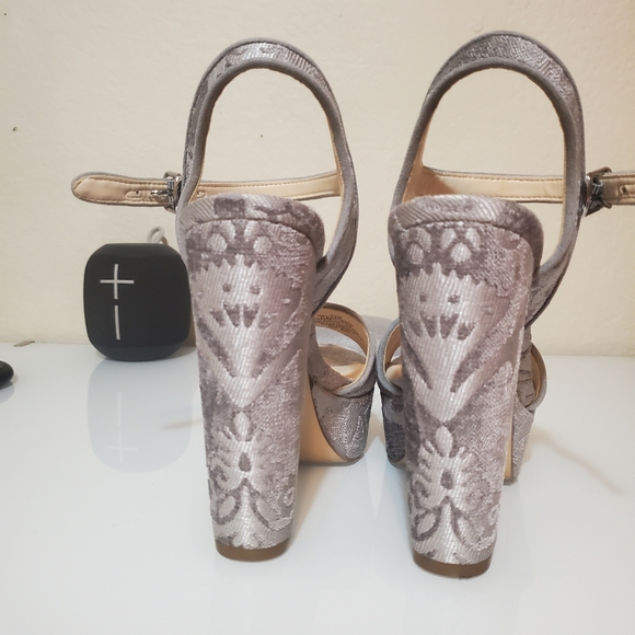 Nine west heels - Picture 2 of 6